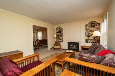 2401 4th Ave SE, Cedar Rapids, IA 52403 - photo 2