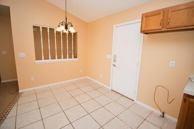 220 E Claremore Dr, Lansing, MI 48911 - photo 3