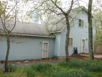 2103 Cramer Rd, Bushkill, PA 18324 - photo 2