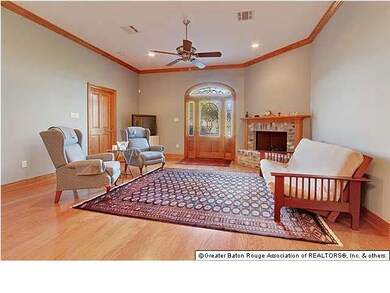 Living Room with fireplace, wood floors