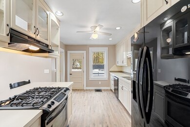 11 Summer St unit 1, Merrimac, MA 01860 - photo 7