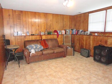 1807 family room.JPG