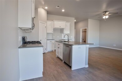 3917 Lynne Ave, Edmond, OK 73012 - photo 7