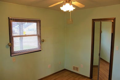 516 W Elm St, Griffith, IN 46319 - photo 7