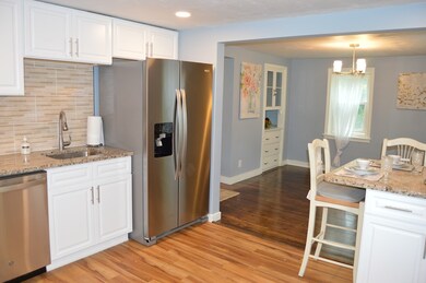 12 Carleton Rd, Rochdale, MA 01542 - photo 2