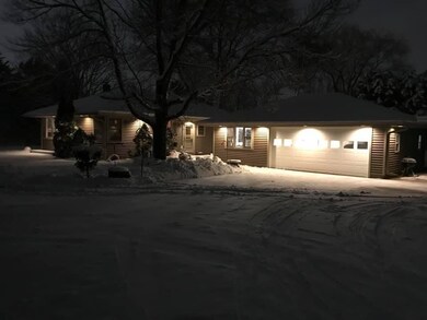 4201 33rd Ave SW, Cedar Rapids, IA 52404 - photo 3