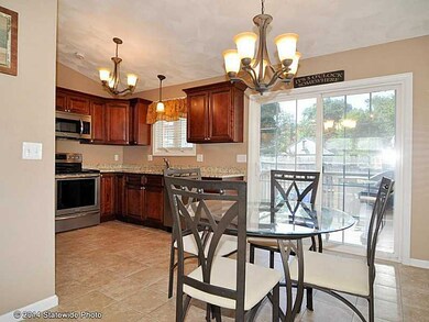 11 Lakeview Dr, Cranston, RI 02910 - photo 7