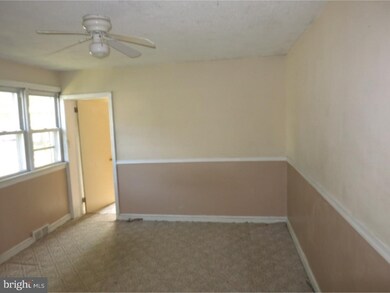 102 W 1st Ave, Runnemede, NJ 08078 - photo 6