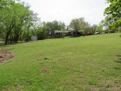 1792 E Mcgill Cir, Eufaula, OK 74432 - photo 5