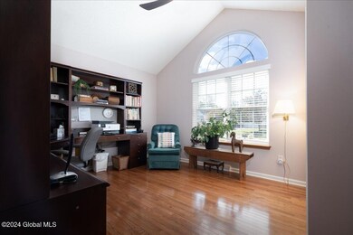 15 Camden Cir, Delmar, NY 12054 - photo 4