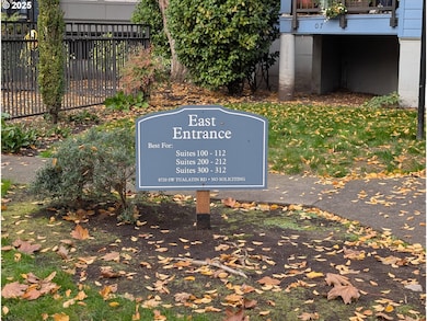 Tualatin Greens unit 201, Tualatin, OR 97062 - photo 2