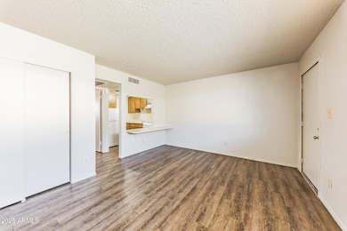 9230 N 6th St unit 6, Phoenix, AZ 85020 - photo 5