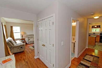 32 Sandy Ln, Selkirk, NY 12158 - photo 5