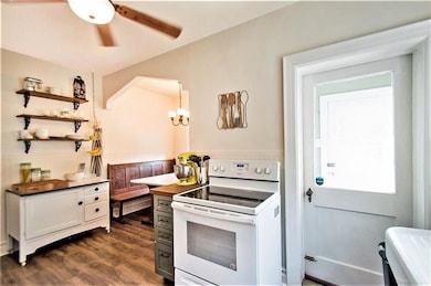 Breakfast nook