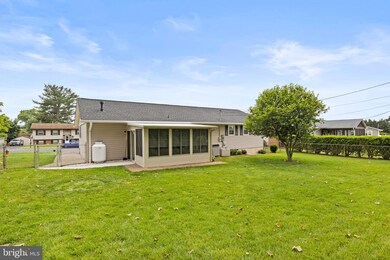 300 Chestnut Dr, Culpeper, VA 22701 - photo 5