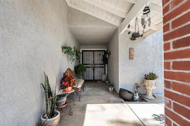 574 Helena Ct, Upland, CA 91786 - photo 5