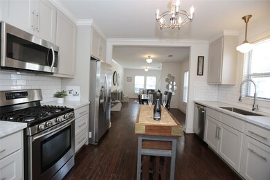 923 Pizer St, Houston, TX 77009 - photo 6