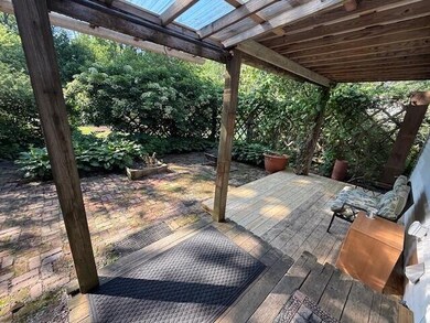 14 Pond St, Orono, ME 04473 - photo 2