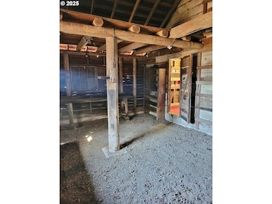 581 Drews Prairie Rd, Winlock, WA 98596 - photo 4