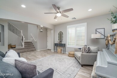 4) LIVING ROOM
