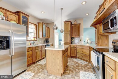 9208 Cuckold Point Rd, Sparrows Point, MD 21219 - photo 7