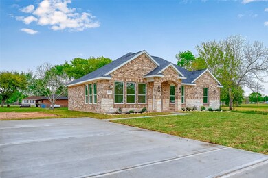 14015 Raska St, Needville, TX 77461 - photo 2