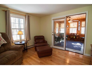 447 Deerpath Ln, Pembroke, NH 03275 - photo 5