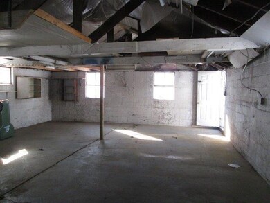 706 S Plum St, Marysville, OH 43040 - photo 4