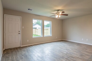 4511 Gaston St, Houston, TX 77093 - photo 6