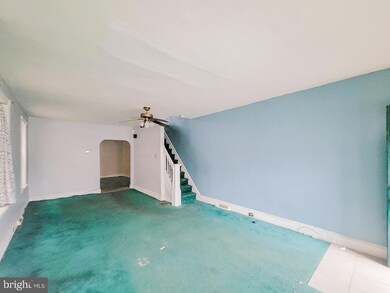 1311 E 9th St, Crum Lynne, PA 19022 - photo 3