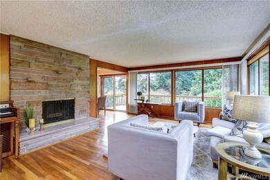 8710 Maplewood Ln, Edmonds, WA 98026 - photo 2