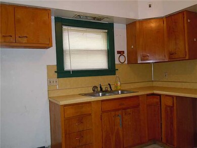 1822 Mansfield Rd, Toledo, OH 43613 - photo 7