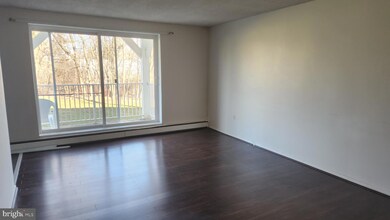 Lafayette Greene Condominium unit B141, Lafayette Hill, PA 19444 - photo 2