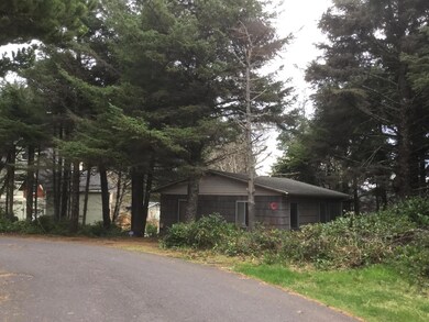 2359 SW Bard Loop, Lincoln City, OR 97367 - photo 3