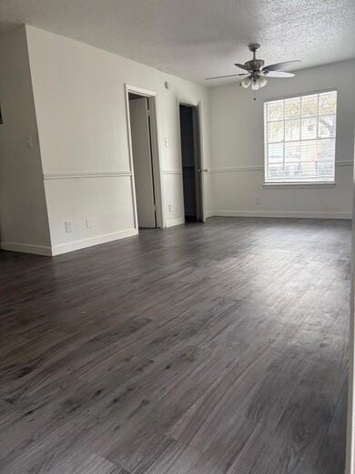 1300 Parker Ln unit 110, Austin, TX 78741 - photo 6