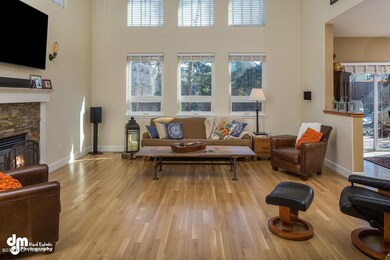 Living Room_DMD_6377-SMALL