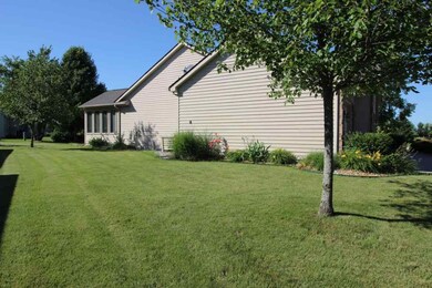 14419 Miracle Ct, Grabill, IN 46741 - photo 3