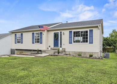 429 Southbrook Dr, Nicholasville, KY 40356 - photo 2