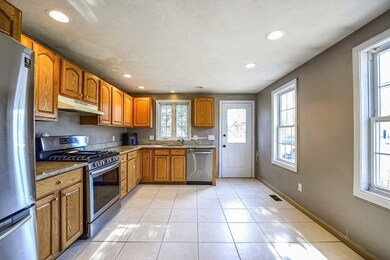 76 Spring St, Rockland, MA 02370 - photo 5