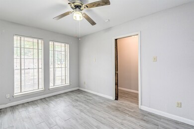 9834 Jaywood Dr, Houston, TX 77040 - photo 3