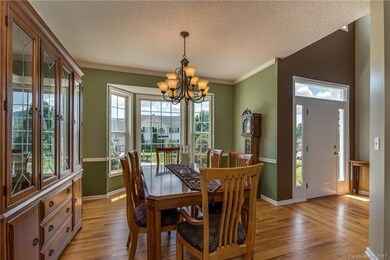 Dining room opens to foyer