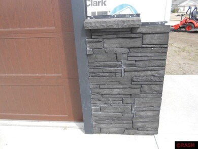 1015 Mack Ln, New Ulm, MN 56073 - photo 5