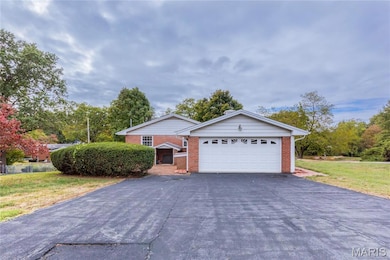 4813 Seine Dr, Godfrey, IL 62035 - photo 2