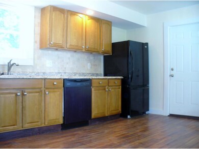 7 West St, Tilton, NH 03276 - photo 4