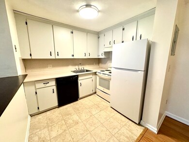 490 Union St unit 26, Rockland, MA 02370 - photo 5