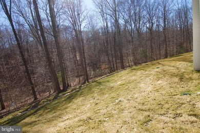 7371 Tottenham Dr, White Plains, MD 20695 - photo 5