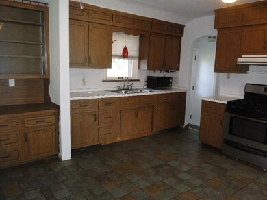 2838 Garfield Ave, Highland, IN 46322 - photo 5