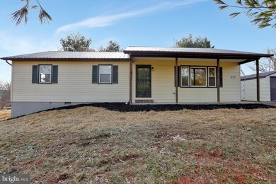 277 Lavin Ln, Bunker Hill, WV 25413 - photo 6