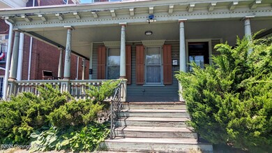 256 Washington St unit 1, East Stroudsburg, PA 18301 - photo 2