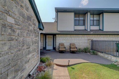 19083 White Bluff Dr, Whitney, TX 76692 - photo 3